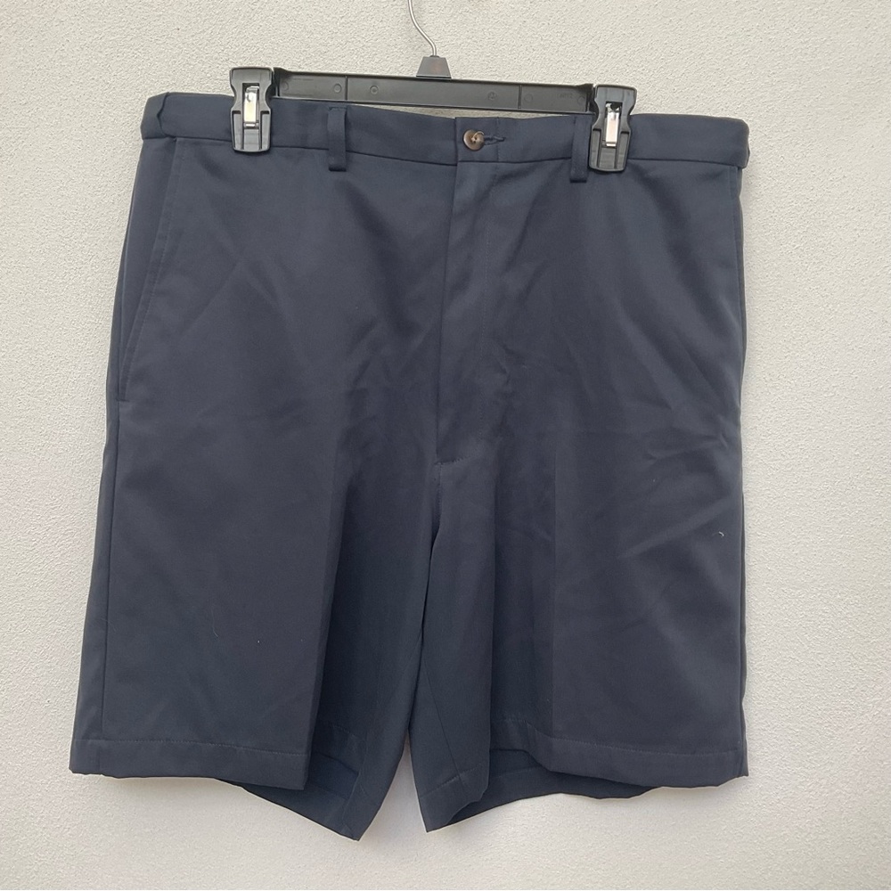 Haggar Men's Blue/Grey Flat Front Golf Shorts Size 36 Basic Uniform Neutral